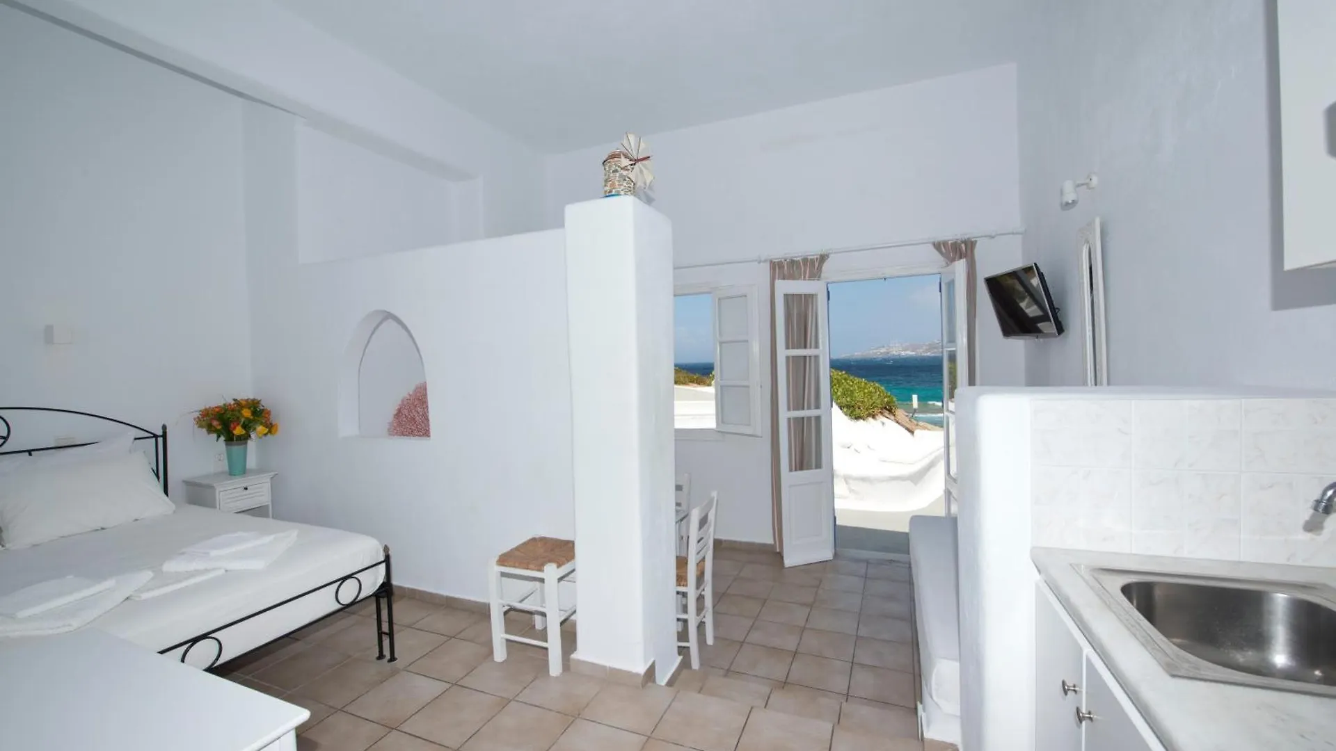 Markos Beach Rooms & Studios Mykonos Town 0*,