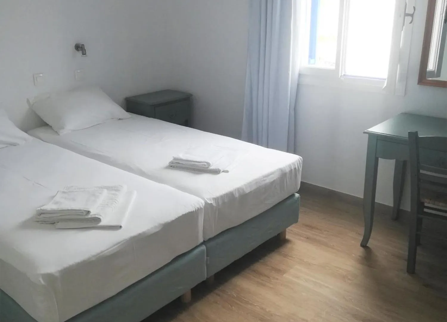 Markos Beach Rooms & Studios Mykonos Town ホテル