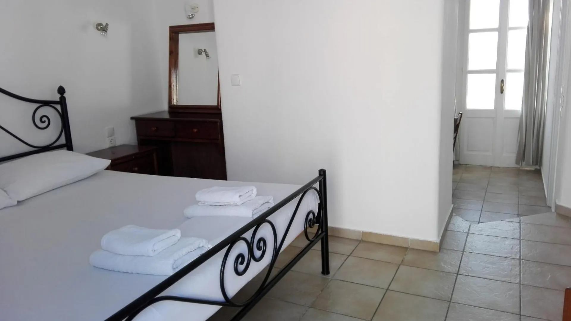 Markos Beach Rooms & Studios Mykonos Town